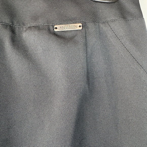 Authentic Vintage Galliano Black Pencil Skirt – IT 42 (US 6/8) – Made in Italy - Picture 3 of 17